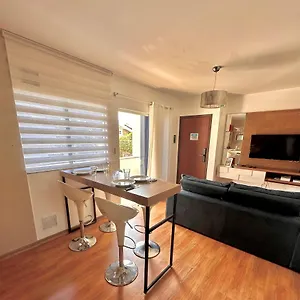 Completo 2 Quartos Com Ac Em A 10min Germanica, Tv A Cabo E Premiere, Ideal Familia, Facil Acesso Pomerode Apartamento